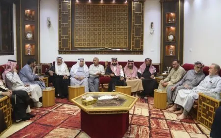تسليم وثيقة المدينة المنورة لديوان الشيخ إبراهيم الحلاق