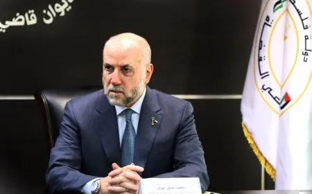 مستشار الرئيس الفلسطيني: حماس مسؤولة عما يحدث في رفح
