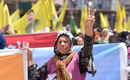 "مساندة أي طرف كردي للاحتلال التركي في محاربة طرف كردي آخر خيانة كبرى"