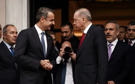 وسط عودة التوتر بين البلدين رئيس الوزراء اليوناني يزور تركيا يوم غد 