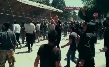 مرتزقة تحرير الشام يعتدون بالضرب المبرّح على متظاهرين في إدلب