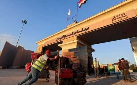 تقارير إسرائيلية: مقتل مصريين في تبادل إطلاق النار بين مصر وإسرائيل عند معبر رفح