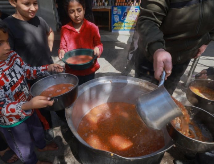 برنامج الأغذية العالمي: شمال غزة يعاني مجاعة شاملة تتمدد جنوبا