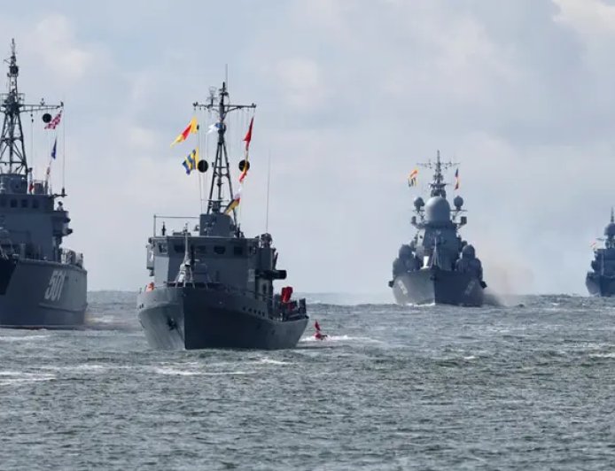 روسيا تعيد ترسيم حدودها البحرية
