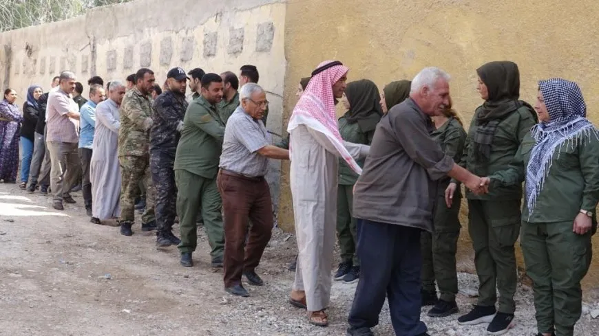تقديم واجب العزاء لذوي عضو قوى الأمن الداخلي عدنان مصطفى محمد