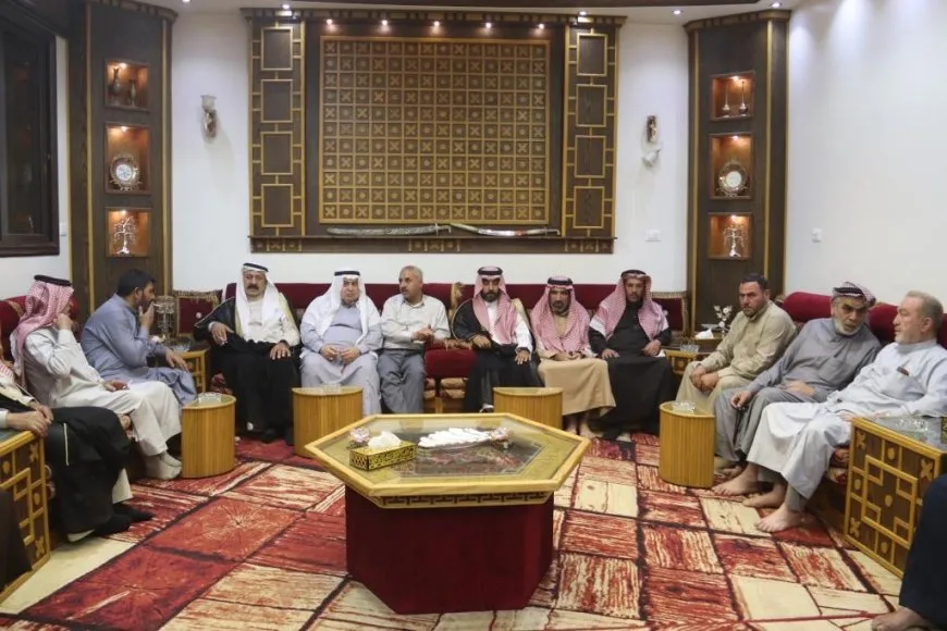 تسليم وثيقة المدينة المنورة لديوان الشيخ إبراهيم الحلاق
