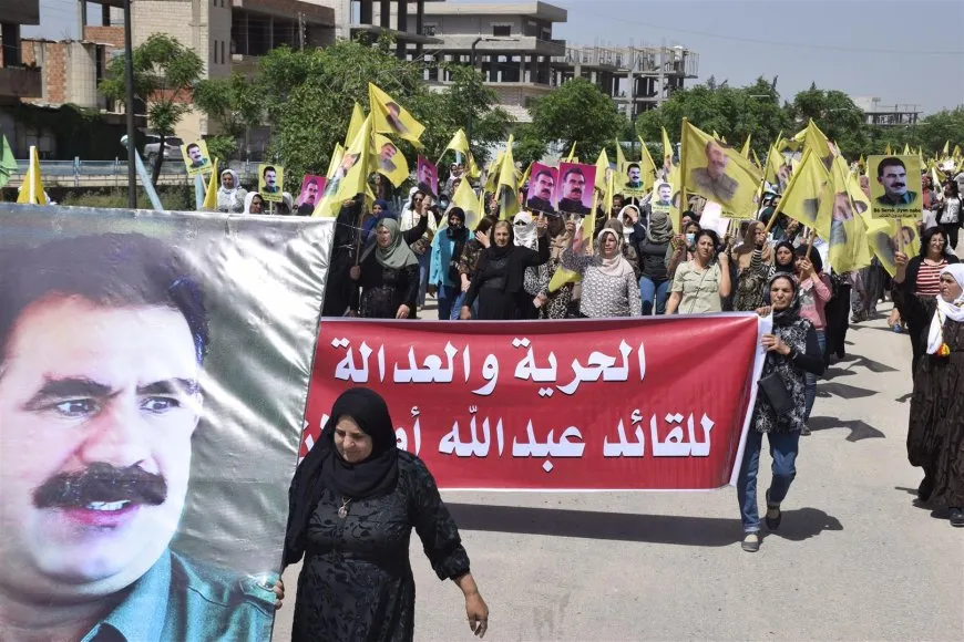 تنديد شعبي بقرار تشديد العزلة على القائد في مقاطعة الجزيرة