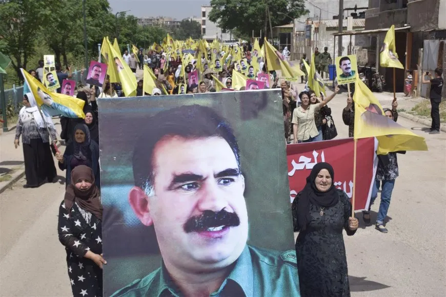 تنديد شعبي بقرار تشديد العزلة على القائد في مقاطعة الجزيرة