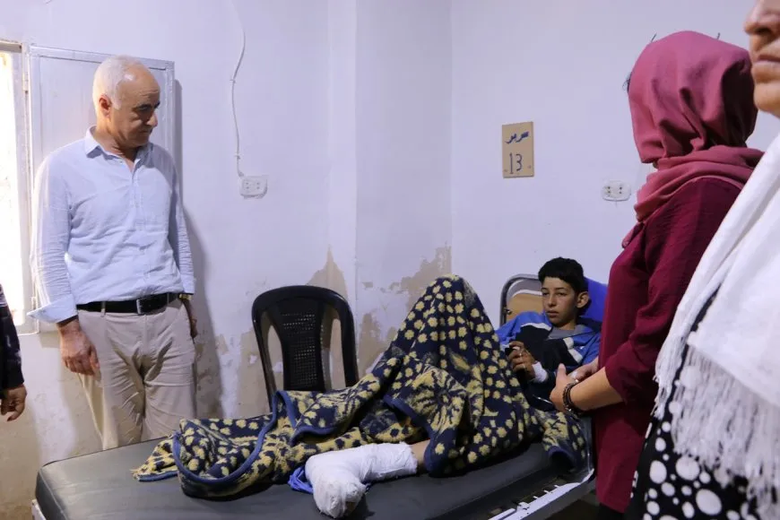 الإدارة الذاتية الديمقراطية تتفقّد مصابي القصف التركي