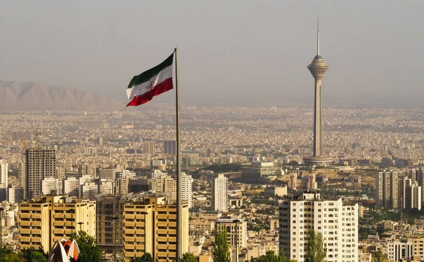 إيران تحدد موعد الانتخابات الرئاسية