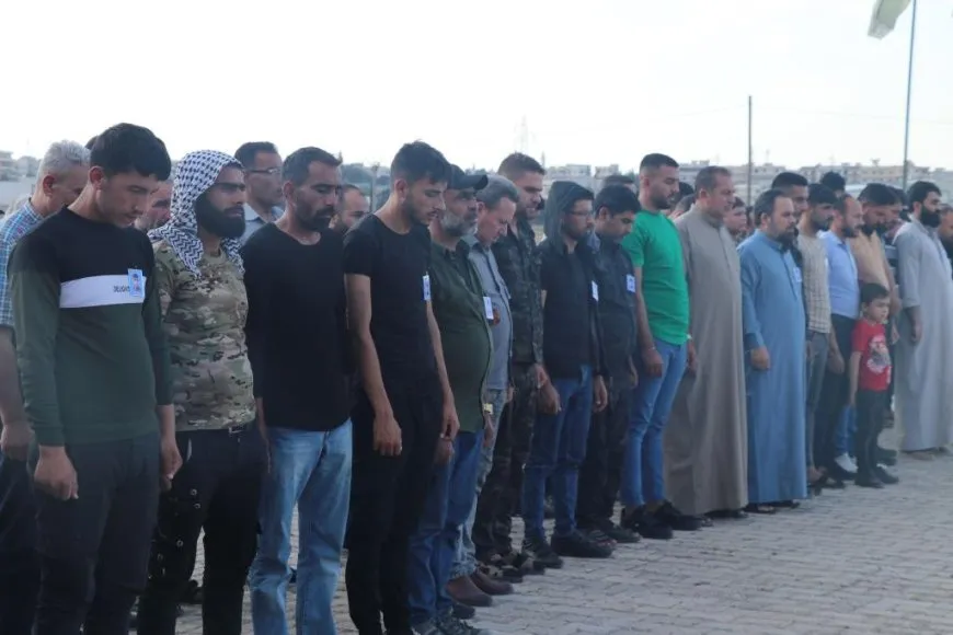 جثمان الشهيد شريف الشريف يوارى الثرى في مزار شهداء منبج