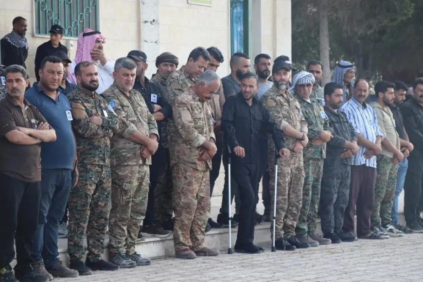 جثمان الشهيد شريف الشريف يوارى الثرى في مزار شهداء منبج