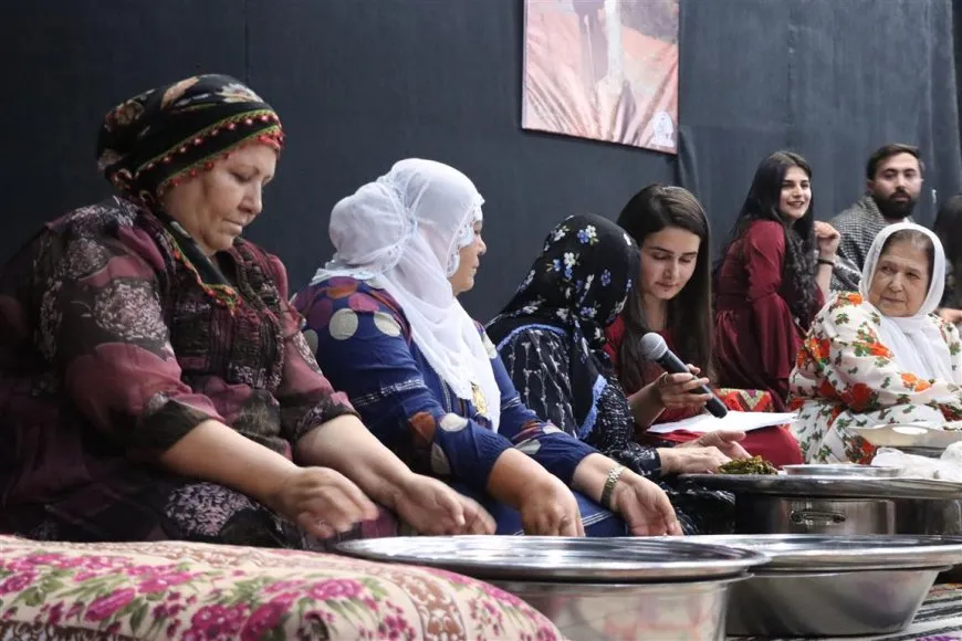 العفرينيون يحيون تراثهم بفعالية فلكلورية