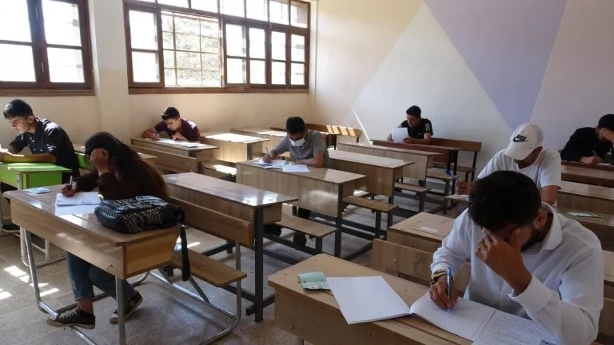 بدء امتحانات الشهادتين الثانوية والإعدادية