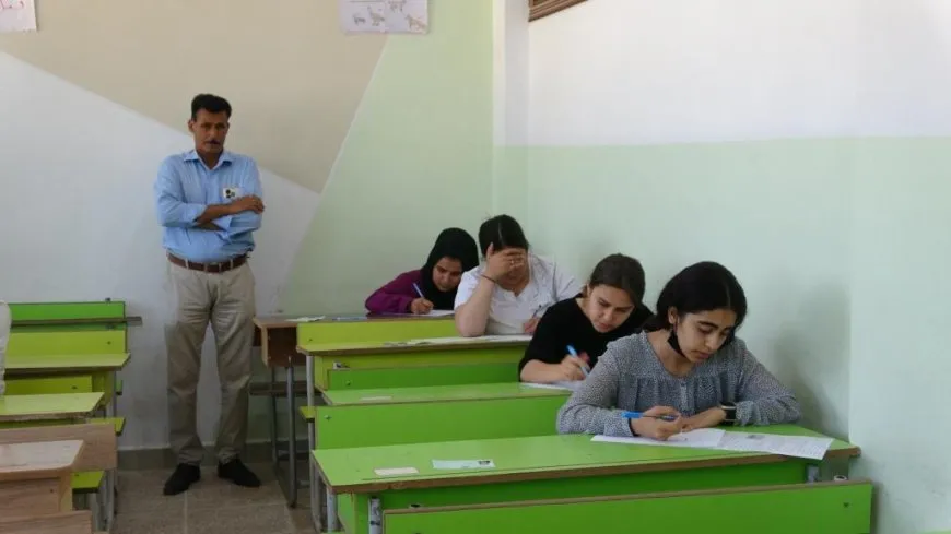 بدء امتحانات الشهادتين الثانوية والإعدادية
