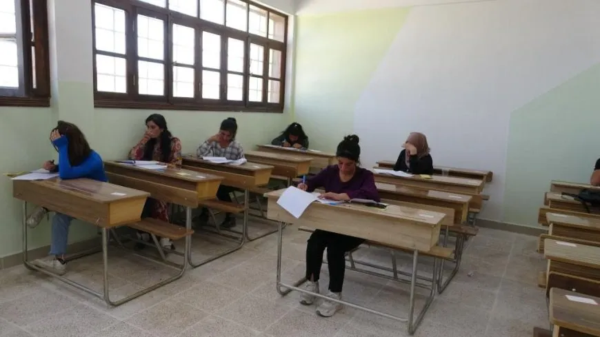 بدء امتحانات الشهادتين الثانوية والإعدادية