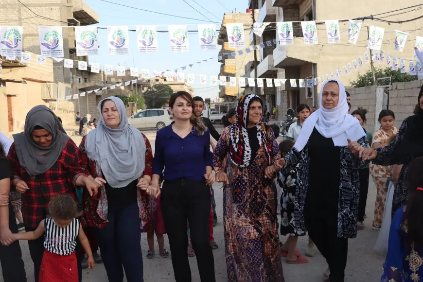 "تحالف الشعوب والنساء من أجل الحرية" يُعرف بمرشحيه لبلديات قامشلو