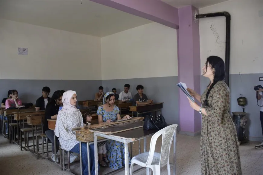 توزيع الجلاءات المدرسية في إقليم شمال وشرق سوريا