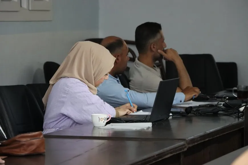مؤسسة المناهج بصدد تغيير المناهج الدراسية