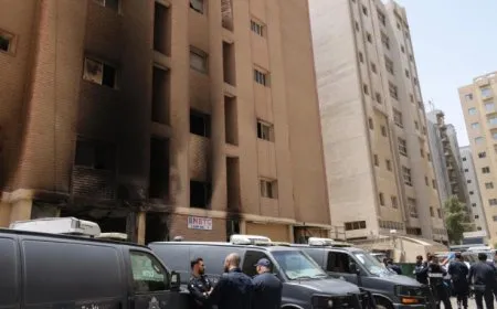 مصرع أكثر من 49 شخصا في حريق شب بمبنى يؤوي نحو 200 عامل بالكويت