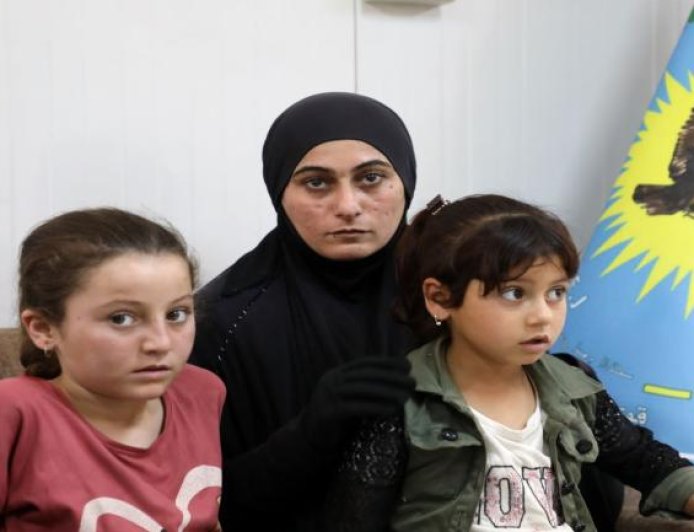 تخليص امرأة وطفلتين إيزيديات مختطفات من مخيم الهول