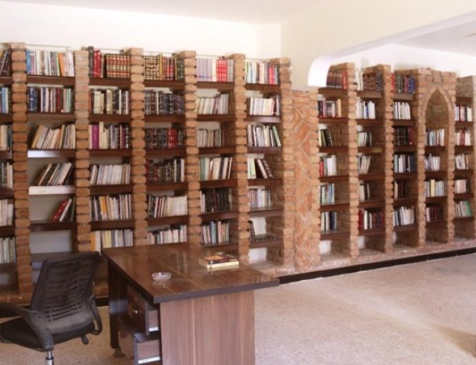 المكتبة الوطنية في الرقة.. حارس التراث الثقافي للأجيال القادمة