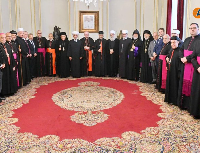 الرجل الثاني في الفاتيكان في زيارة سياسية روحية للبنان