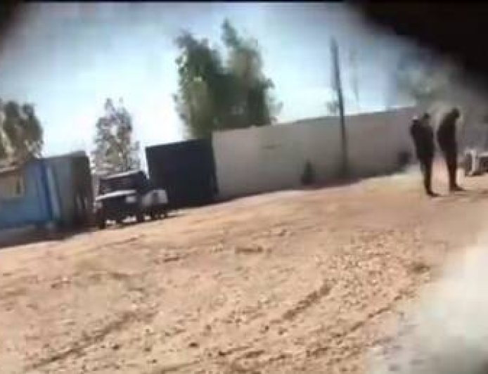 فيديو مسرّب يوثّق انتهاكات بحق اللاجئين السوريين والمصريين في ليبيا