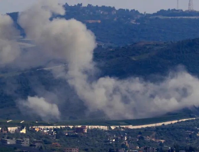 إسرائيل تقصف أهدافاً لحزب الله جنوب لبنان والأخير يردّ