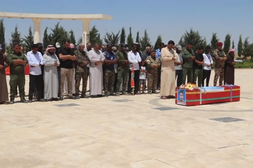 تشييع جثمان عضو قوى الأمن الداخلي رائد النزال إلى مثواه الأخير