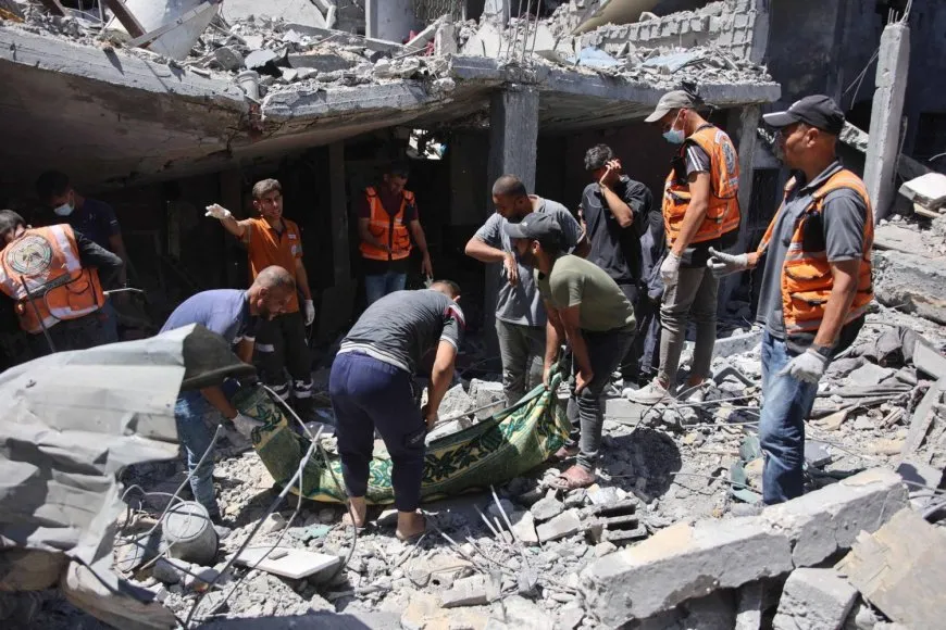 إعلام فلسطيني: قتلى وجرحى بقصف إسرائيلي على رفح وغزة