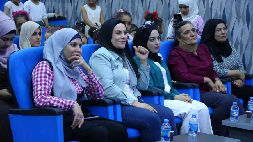 تكريم 65 طفلةً وطفلاً في مقاطعة الرقة