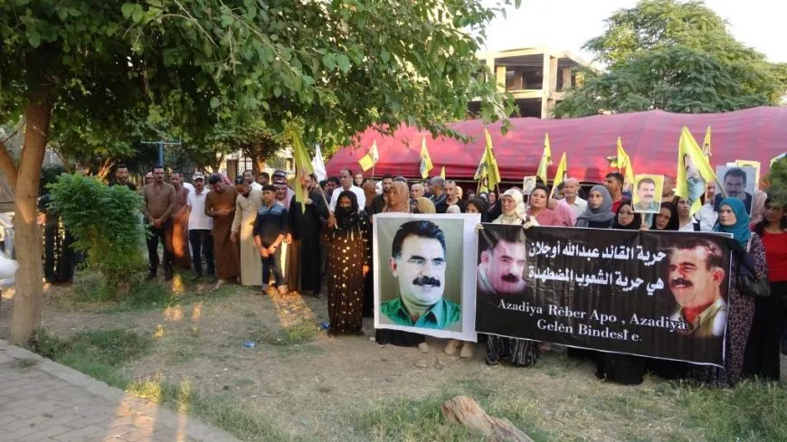 اعتصام في مدينة الرقة للمطالبة بحرية القائد أوجلان الجسدية