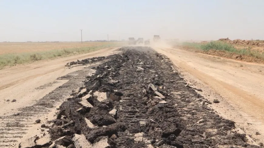 تعبيد الطرق من منبج إلى ديرك 