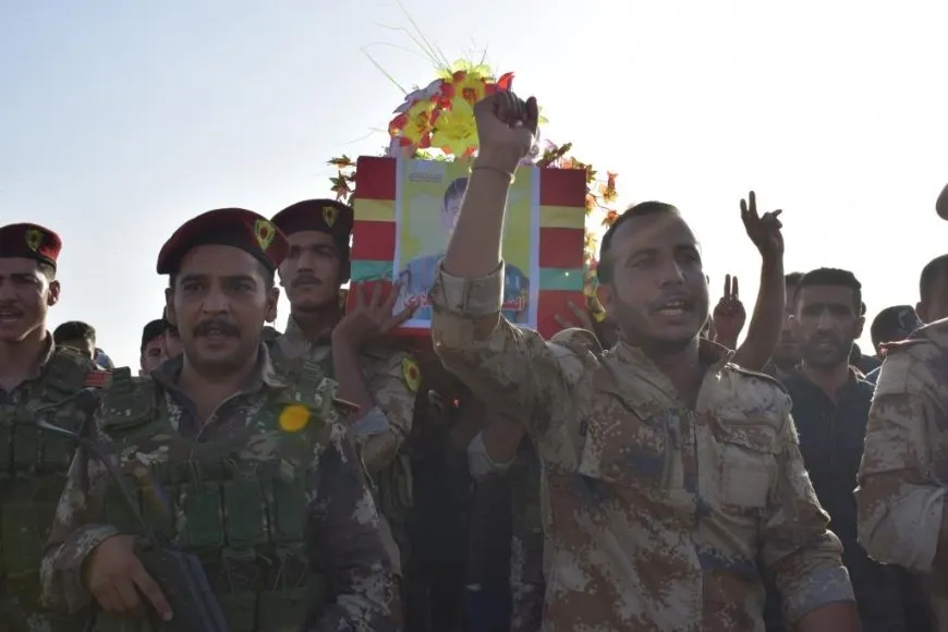 أهالي صرين يشيعون جثمان الشهيد فيصل علاوي