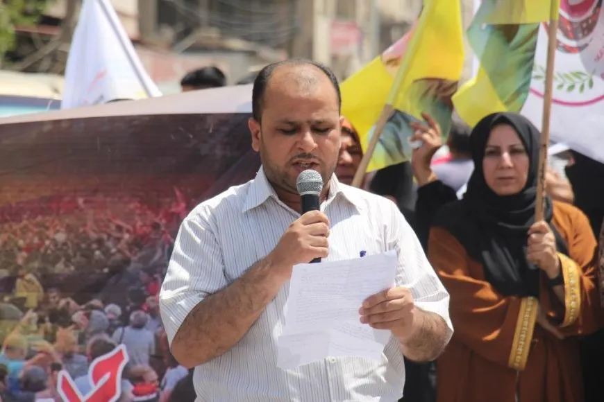 مسيرتان جماهريتان في الرقة ومنبج تنديداً بالعزلة المفروضة على القائد