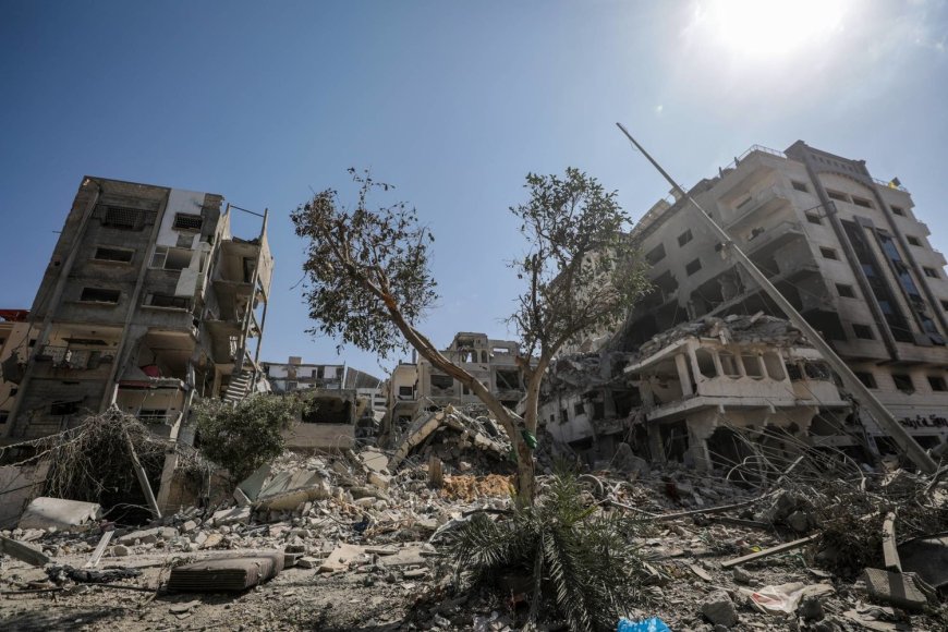 إسرائيل تقصف منازل وسط قطاع غزة ومقتل 17 فلسطينياً