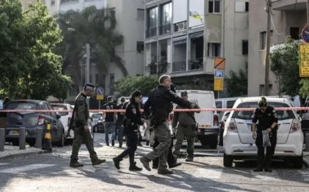 مقتل إسرائيلي وإصابة 10 آخرين جراء قصف حوثي على تل أبيب
