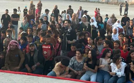 المدرسة الفنية الصيفية بديرك تقيم احتفالية في مخيم نوروز