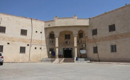 مشفى الفرات العام بمقاطعة دير الزور يستقبل 15 حالة ضربة شمس يومياً