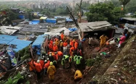23 شخصاً لقوا حتفهم في انهيارات أرضية في الهند