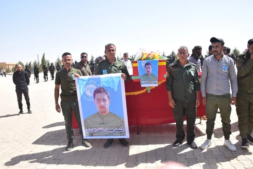 جثمان عضو لقوى الأمن الداخلي يوارى الثرى في الشدادي 
