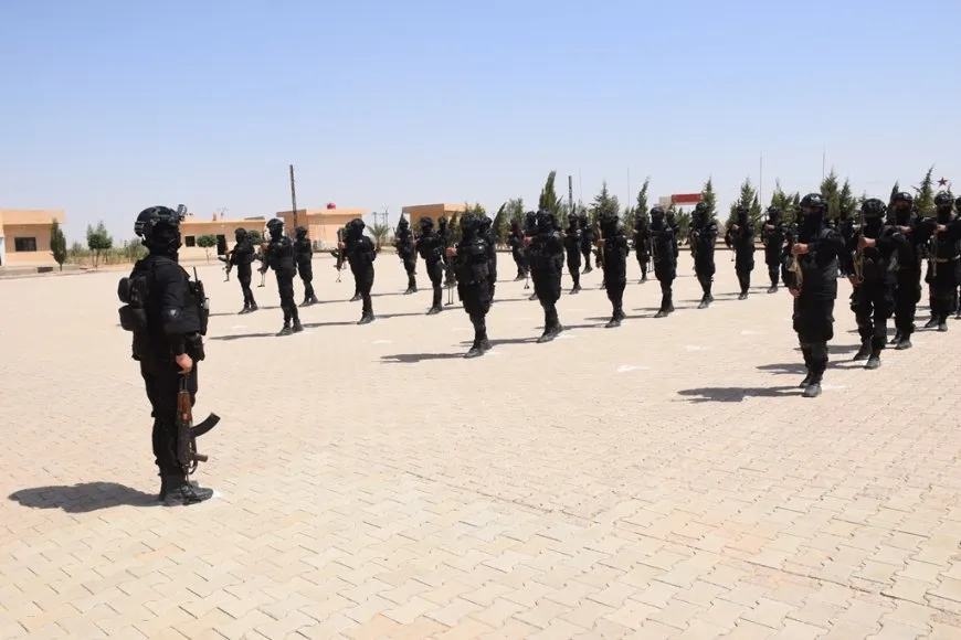 جثمان عضو لقوى الأمن الداخلي يوارى الثرى في الشدادي 