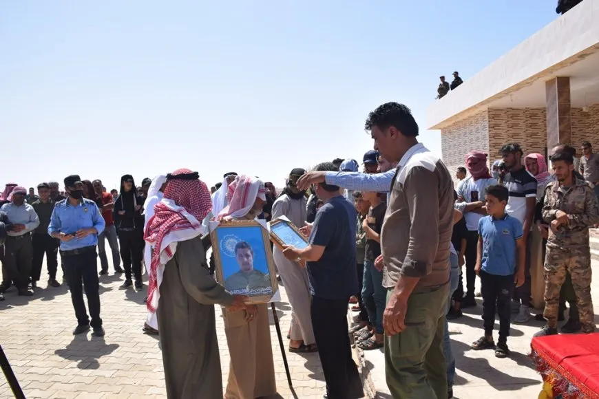 جثمان عضو لقوى الأمن الداخلي يوارى الثرى في الشدادي 