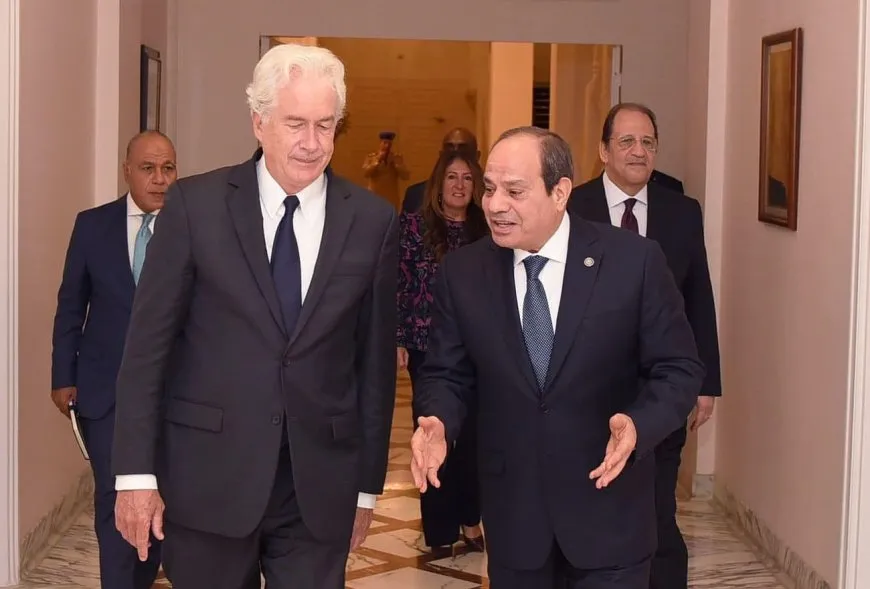 السيسي يؤكد الموقف المصري الرافض لاستمرار العمليات العسكرية في قطاع غزة