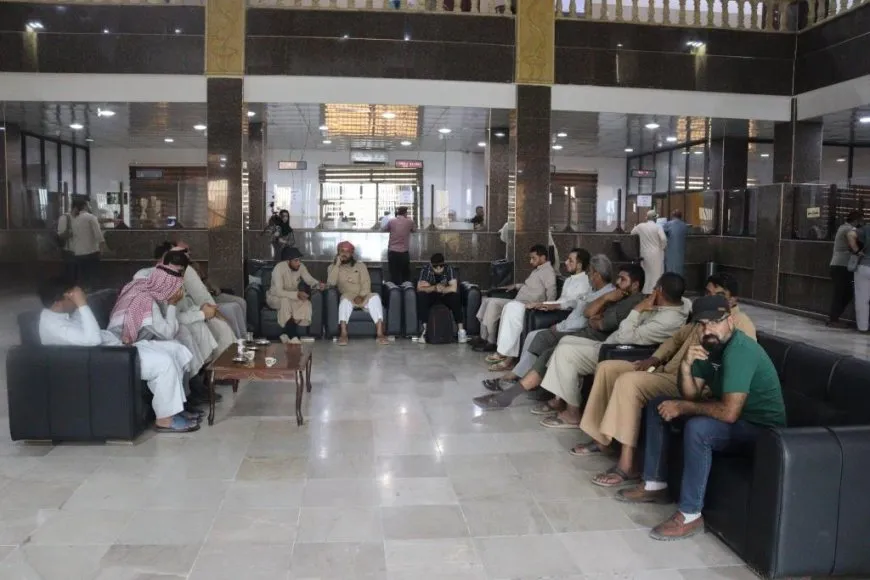 المباشرة بصرف قيمة فواتير القمح للمزارعين