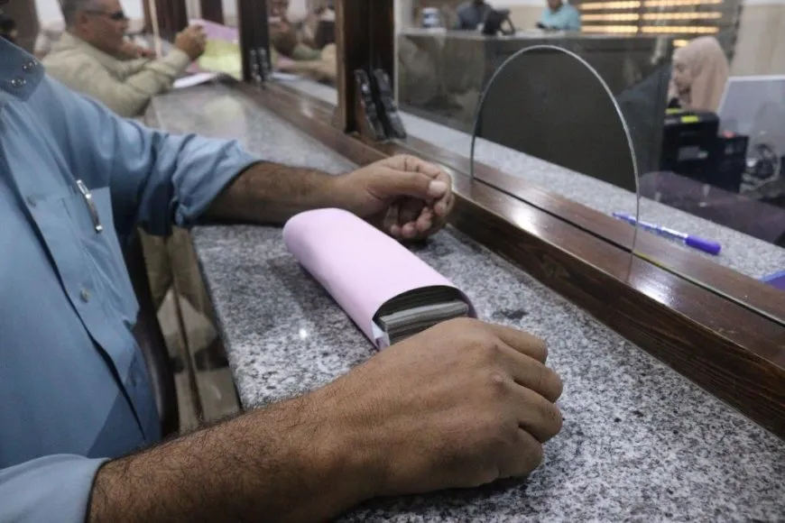 المباشرة بصرف قيمة فواتير القمح للمزارعين