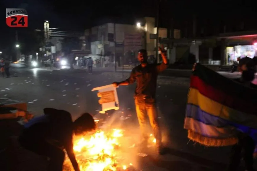 محتجون في السويداء يحرقون صناديق الاقتراع لانتخابات" مجلس الشعب"