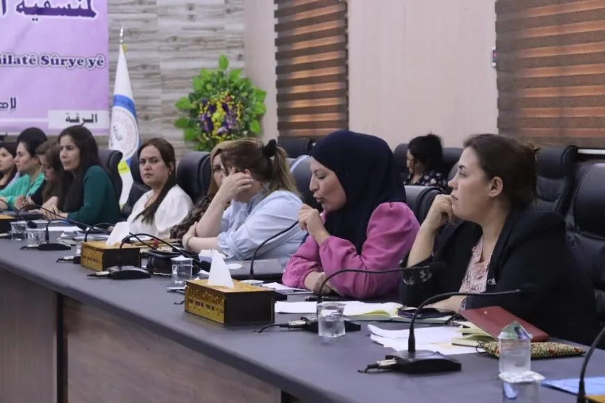 منسقية المرأة في إقليم شمال وشرق سوريا تعقد اجتماعها نصف السنوي