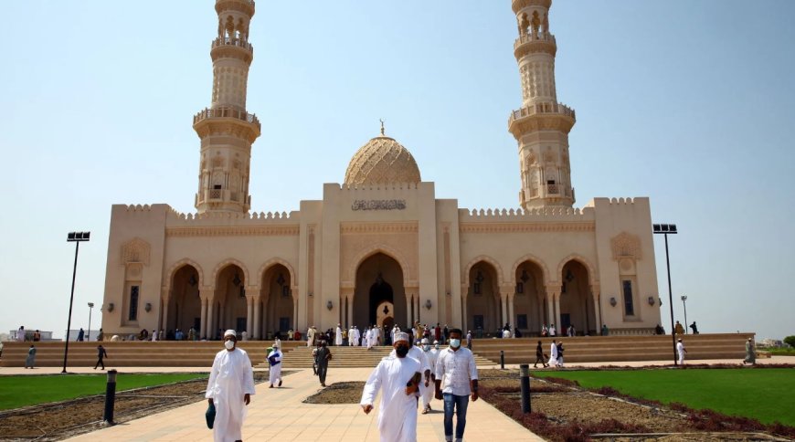 الشرطة العمانية: مقتل 9 أشخاص في إطلاق نار قرب مسجد للشيعة في السلطنة